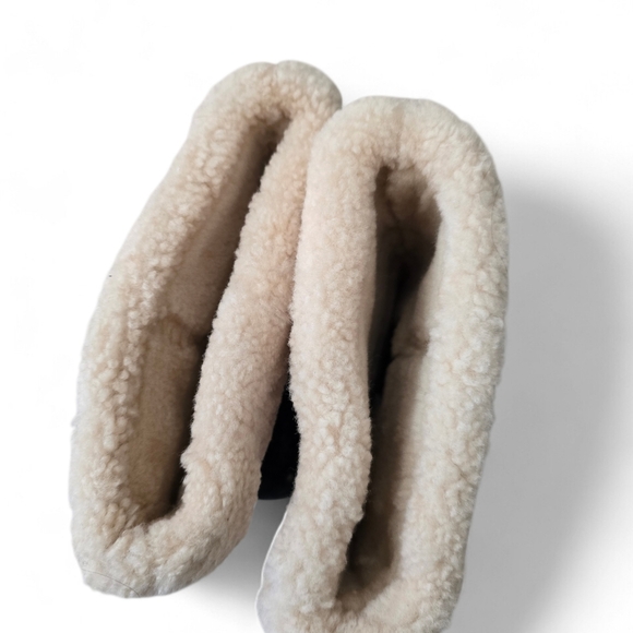 UGG KARYN Shearling Lined Mid Calf Boots Black Suede Side Zip Women’s 10 - Picture 6 of 8